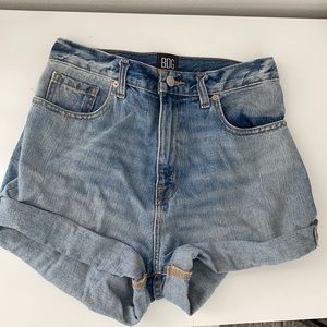 Urban outfitters Roll hem mom shorts medium wash